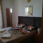 Konukevi Stenli 2*