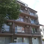 Stenli Konukevi Primorsko